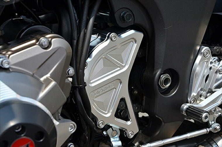 アグラス｜アグラス フロントスプロケットカバー Z1000 14-／Z900RS｜347-493-000