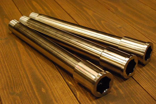 BAGUS!MOTORCYCLE バグース クロモリフロントアクスルシャフト TypeB ZRX1100 1200 ZZR1100 ZX-14R カタログ品番：P061-4767 メーカー品番：BG-AXS-B