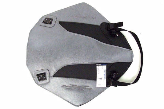 バグスター BAGSTER タンクカバー グレー マットブラック NC700X 12 カタログ品番：1631A メーカー品番：1631A