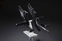 モトギア モトギア バックステップ BLK ZEPHYR750 カタログ品番：P062-4048 メーカー品番：70590