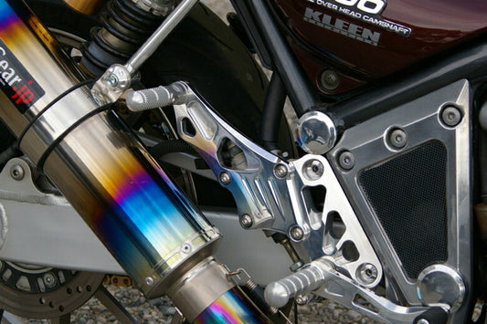 モトギア モトギア バックステップ BLK タンデム付 ZEPHYR1100 カタログ品番：P062-4056 メーカー品番：70604