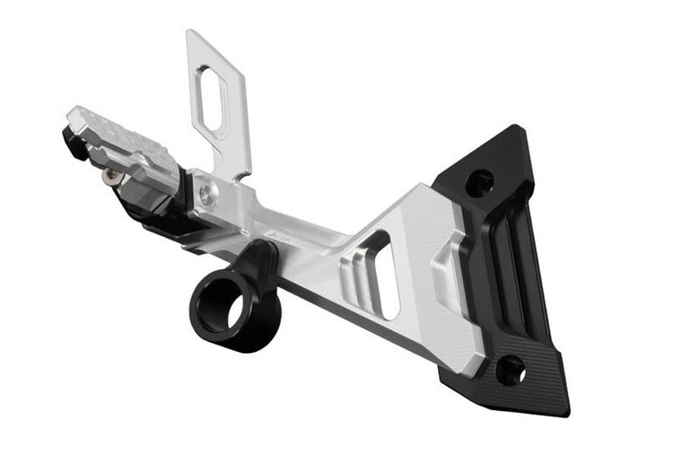 バイカーズ BIKERS リアフットレスト L R2ケ シルバー Ninja250 13-17 Z250 13-17 カタログ品番：BK-K211-SLV メーカー品番：K0211-SLV