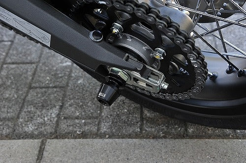 AELLA アエラ リアアクスル・スタンドフックスライダー ドゥカティ スクランブラー カタログ品番：P066-2749 メーカー品番：AE-68022
