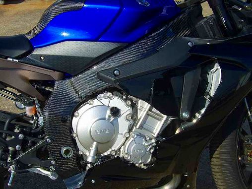 クレバーウルフ フレームカバー カーボン／綾織 YZF-R1 15
