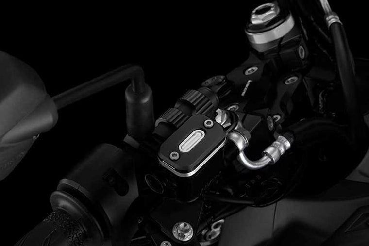 BIKERS バイカーズ フロントリザーバータンクカバー ブラック NMAX 16-20 カタログ品番：BK-Y0198-BLK メーカー品番：Y0198-BLK