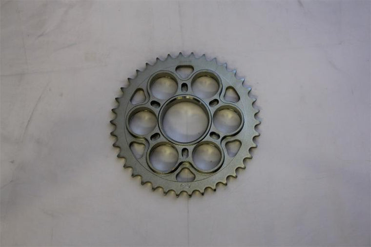 AFAM アファム Rスチールスプロケット 525-43 DIAVEL 11-17 1198 S R 09-11 1100Streetfighter S 09-13 カタログ品番：50801-43 メーカー品番：50801-43