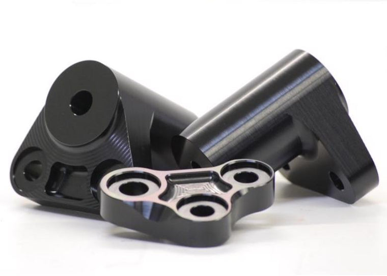 BAGUS!MOTORCYCLE バグース 強化エンジンマウント BLK ZEPHYR750 カタログ品番：P079-2908 メーカー品番：BG-SEM03BK