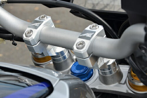 アグラス ハンドルクランプ 8POS MT-10 17