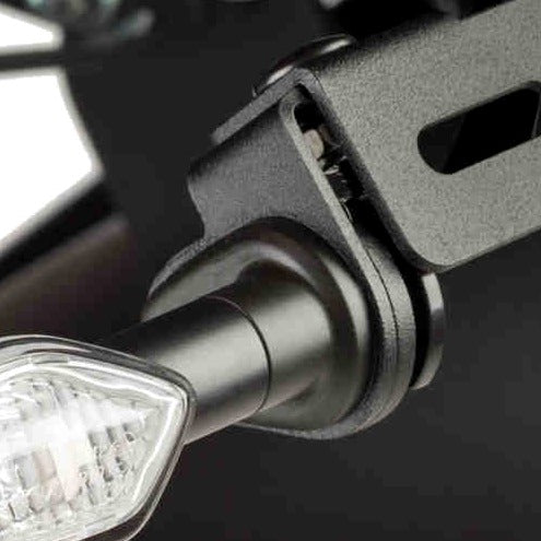 プーチ ターンシグナル サポートブラック・スチール CBR1000RR 17-等 ライセ