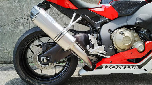 バイク用品 マフラー　マーベリック マーベリック スポーツスリップオン ソリッド CBR1000RR 17-　MV106SO-S 4549950938989　取寄品 セール
