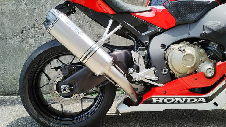 バイク用品 マフラー　マーベリック マーベリック スポーツスリップオン ソリッド CBR1000RR 17-　MV106SO-S 4549950938989　取寄品 セール