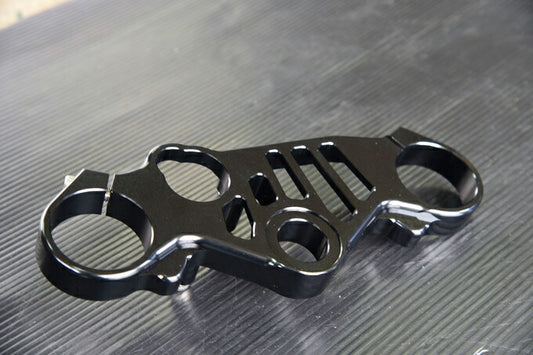 ウッドストック WOODSTOCK トップブリッジ ブラック GSX-R1000 R 17- カタログ品番：P090-9129 メーカー品番：TBG-S14-BK