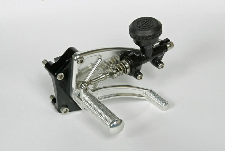 ミスミエンジニアリング ミスミ エンジニア バックステップ シルバー スポーツスター 04- カタログ品番：P094-6969 メーカー品番：