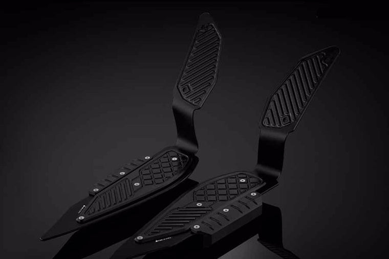 バイカーズ BIKERS フットプレート 左右セット BLK BLK XMAX 18-20 カタログ品番：BK-Y0316-BLK-BLK メーカー品番：Y0316-BLK-BLK