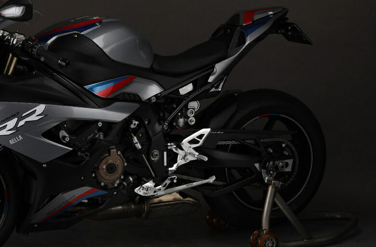 アエラ AELLA ライディングステップキット スポーツ WT S1000RR 19- カタログ品番：P100-9902 メーカー品番：AE-10092 WT
