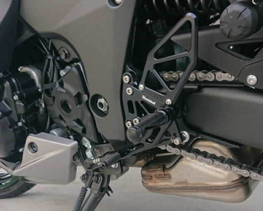 ウッドストック ウッドストック バックステップキット オールBLK Ninja 1000SX 20 カタログ品番：P103-6339 メーカー品番：WBS-K40-BB
