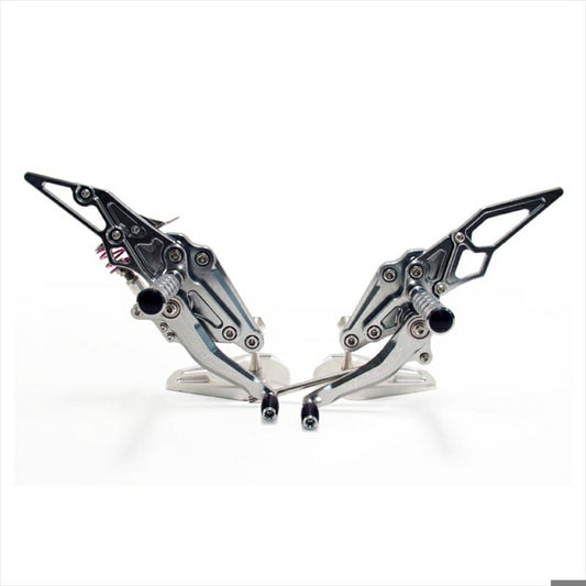ステップ  マーベリック マーベリック バックステップ マーベリックシルバー CB1300SF SB 03-19 MV102BSMS 4550255759995 取寄品