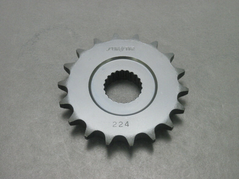 SUNSTAR サンスター フロントスプロケット 428-18T TT250R RAID カタログ品番：224-18 メーカー品番：22418