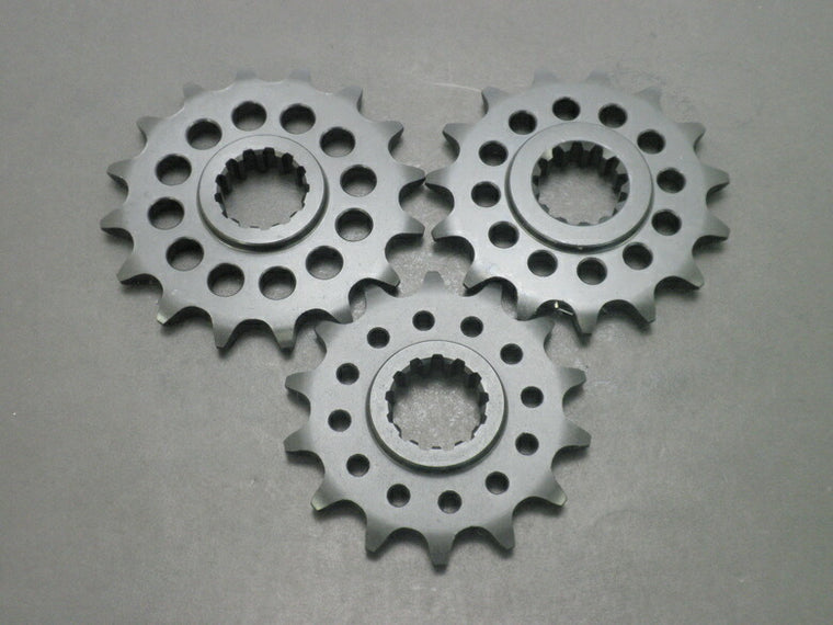 SUNSTAR サンスター フロントスプロケット 520-15T YZF-R1(520con) XJR1300・1200(520con) FZ1(520con)など カタログ品番：395-15 メーカー品番：39515