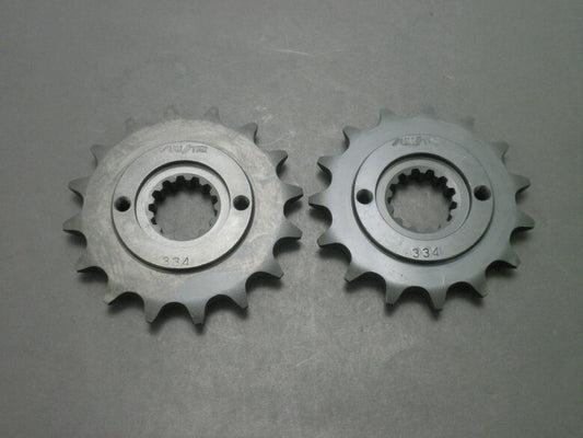 SUNSTAR サンスター フロントスプロケット 520-15 250TR ESTRELLA・Custom・RS カタログ品番：334-15 メーカー品番：33415