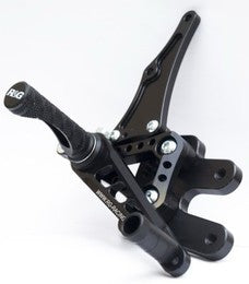 アールアンドジー R＆G 可変レーシングステップキット ブラック GSX-R600 750 K6-L0 カタログ品番：P047-4144 メーカー品番：RG-RSET05BK