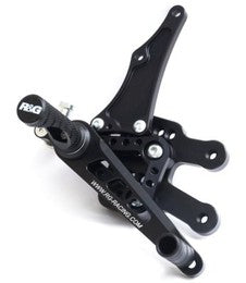 アールアンドジー R＆G 可変レーシングステップキット ブラック GSX-R600 750 L1-L5 カタログ品番：P047-4145 メーカー品番：RG-RSET06BK