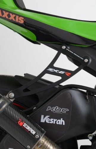 アールアンドジー R＆G エキゾーストハンガー ブラック ZX-6R 09-12 ZX-6R(636) 13-19 カタログ品番：P052-9198 メーカー品番：RG-EH0043BK