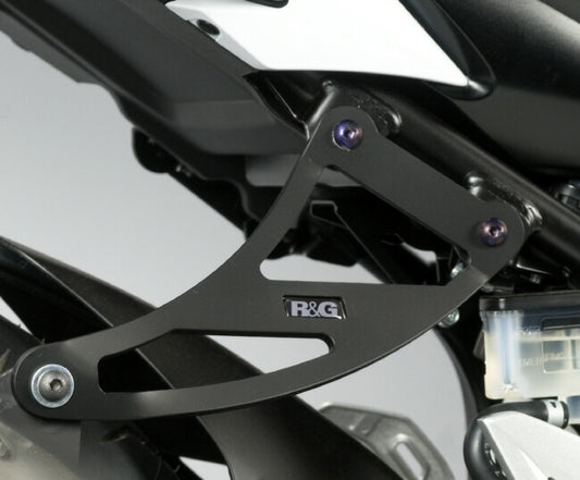 アールアンドジー R＆G エキゾーストハンガー ブラック GSR750 11-16 カタログ品番：P054-0802 メーカー品番：RG-EH0050BK