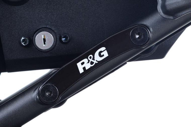 R＆G リアフットレストプレート BLK XSR700 16-