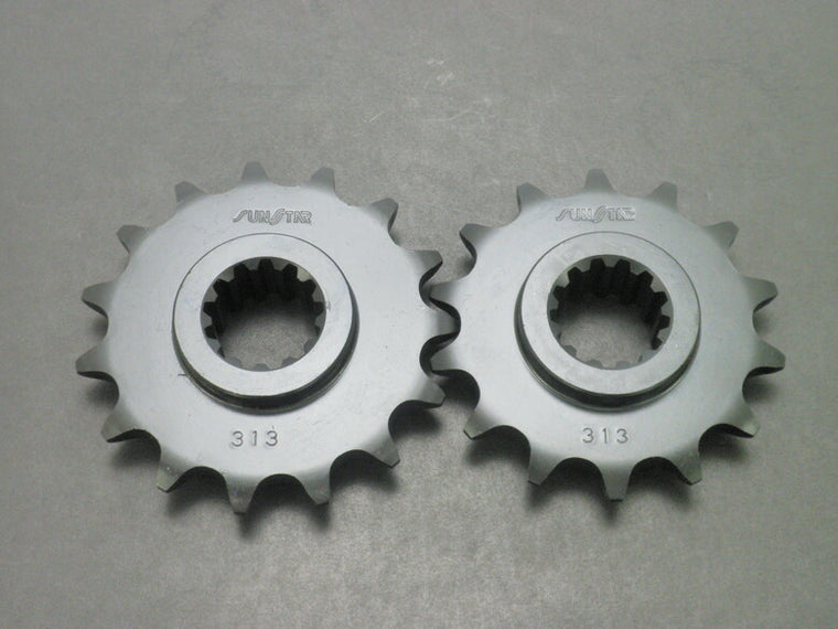 SUNSTAR サンスター フロントスプロケット 520-15T HORNET250 VTR250 JADE250 V-TWIN MAGNA XELVIS カタログ品番：313-15 メーカー品番：31315