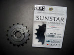 SUNSTAR サンスター フロントスプロケット 520-16 250TR エストレア カタログ品番：334-16 メーカー品番：33416