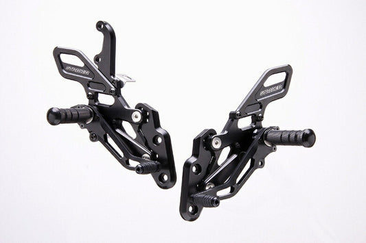 ストライカー ストライカー ステップキット TYPE2 BLK FZ1 FZ1Fazer 06- FZ8 FZ8Fazer 06- カタログ品番：P066-6641 メーカー品番：SS-AA262B2