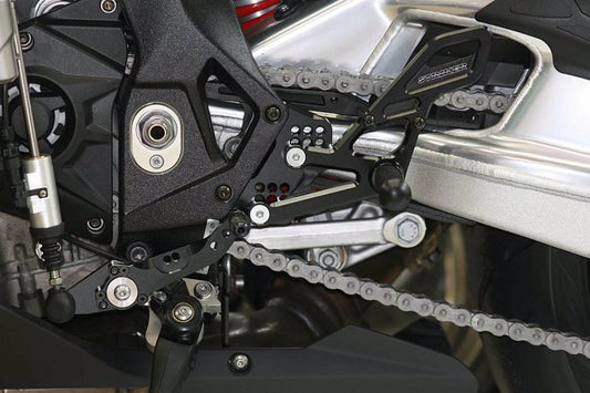 ストライカー ストライカー スペシャルステップキット BLK BMW S1000RR 15- カタログ品番：P069-7961 メーカー品番：SS-AA2128B