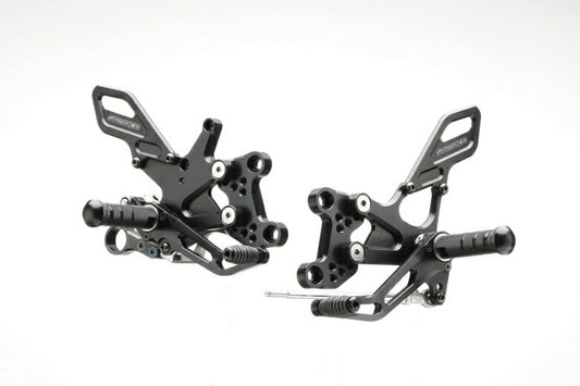 ストライカー ストライカー スペシャルステップキット BLK GSX-S1000 F カタログ品番：P076-3334 メーカー品番：SS-AA2134B