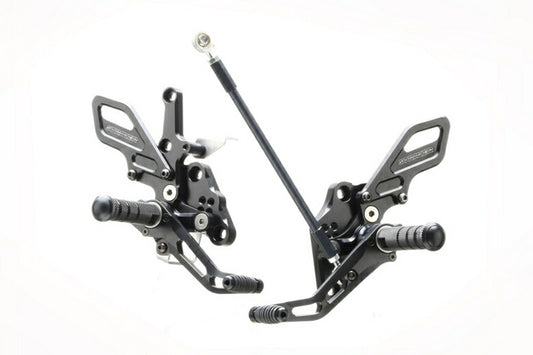 ストライカー ストライカー スペシャルステップキット BLK MT-07 14-16 カタログ品番：P082-8449 メーカー品番：SS-AA2135B
