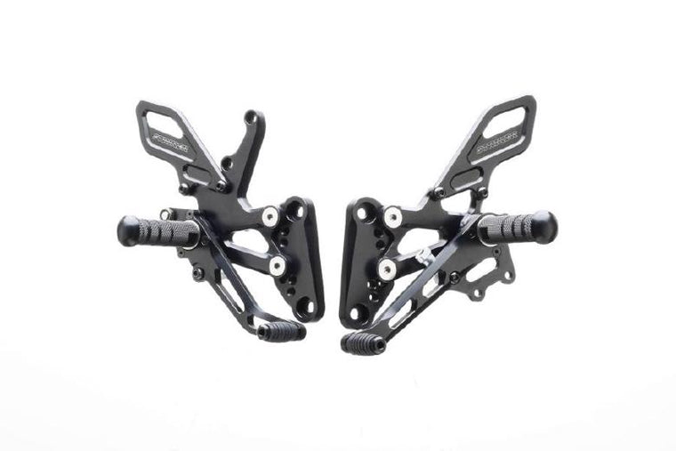 ストライカー ストライカー スペシャルステップキット BLK CBR650R CB650R 19 カタログ品番：P101-0552 メーカー品番：SS-AA2149B