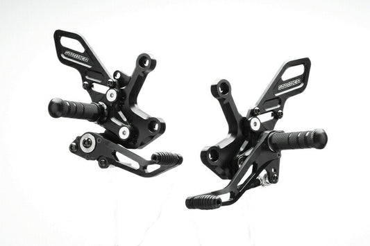 ストライカー ストライカー スペシャルステップキット TYPE2 BLK NINJA1000 SX 20 カタログ品番：P100-7099 メーカー品番：SS-AA2112B2