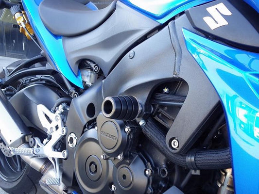 STRIKER ストライカー ガードスライダー ALL BLK GSX-S1000 15- カタログ品番：P083-0086 メーカー品番：SS-GS134B-F1