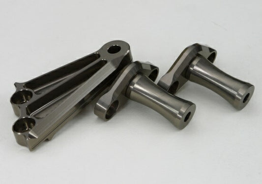 ケイファクトリー K-FACTORY エンジンハンガー チタン リヤ CB1300SF 03- カタログ品番：001VZBG006C メーカー品番：001VZBG006C