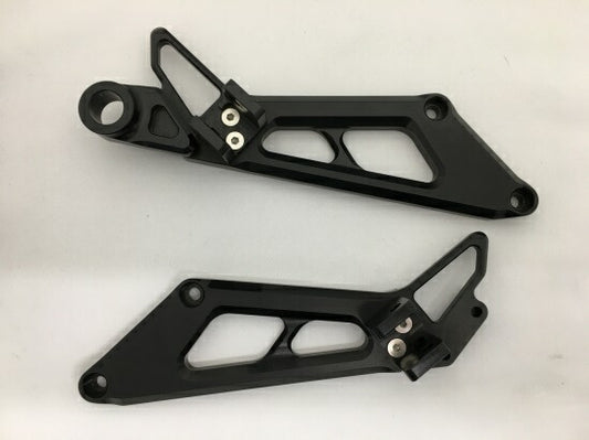 ケイファクトリー K-FACTORY タンデムプレート 純正マフラー1本 S.BLK CB1100 10-16 カタログ品番：063MZBK117R メーカー品番：063MZBK117R