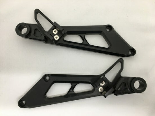 ケイファクトリー K-FACTORY タンデムプレート 純正マフラー スーパーBLK CB1100 10-16 カタログ品番：063MZBK118R メーカー品番：063MZBK118R