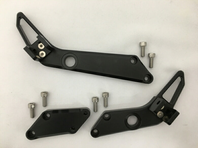 ケイファクトリー K-FACTORY タンデムプレート 純正マフラー対応 スーパーBLK CB1100 17 カタログ品番：072MZBK122R メーカー品番：072MZBK122R