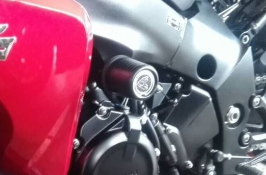 ケイファクトリー K-FACTORY エンジンスライダー GSX-S1000F カタログ品番：262LZBH062B メーカー品番：262LZBH062B