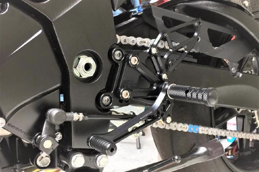 ケイファクトリー K-FACTORY ライディングステップ ステイゴールド KATANA 19- カタログ品番：263MZBR1404 メーカー品番：263MZBR1404