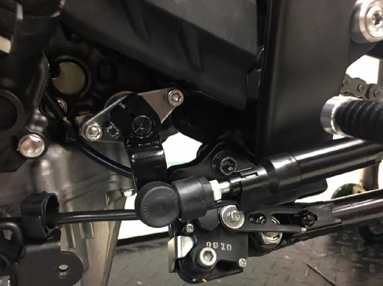 ケイファクトリー K-FACTORY チェンジシャフトホルダー スーパーブラック Ninja ZX-25R 20 カタログ品番：193VZEK006R メーカー品番：193VZEK006R