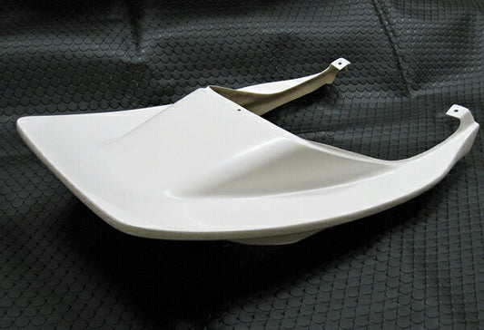 BEET ビート シートカウル WHTゲル ZEPHYR400 カタログ品番：P001-4493 メーカー品番：0306-K24-05