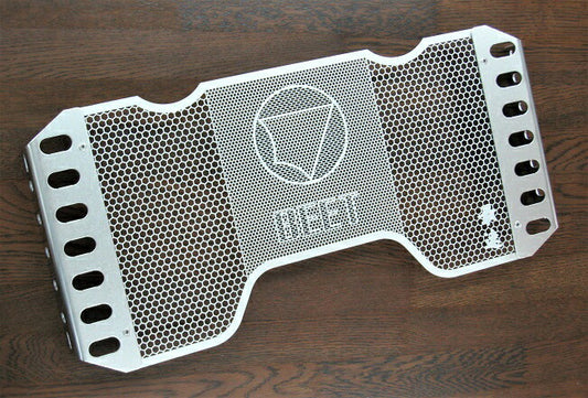 ビート BEET ラジエターガード CB1300SF 03- SB 05- カタログ品番：P092-6392 メーカー品番：0621-H65-00