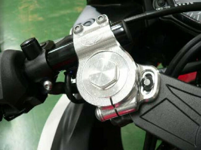 BEET ビート レーシングハンドルクランプSET SLV YZF-R25 YZF-R3 カタログ品番：P078-1901 メーカー品番：0605-Y48-CS