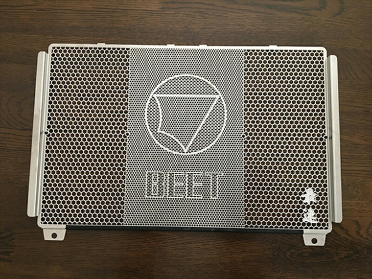 ビート｜BEET ラジエターガード Z900RS 21／Z900 18-20／Ninja1000SX 20｜0621-KE7-00