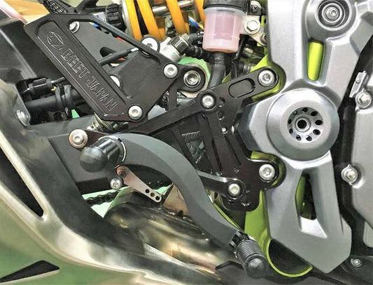 BEET ビート ハイパーバンク 固定式 Z900(ABS) 18 カタログ品番：P094-2528 メーカー品番：0111-KE7-20